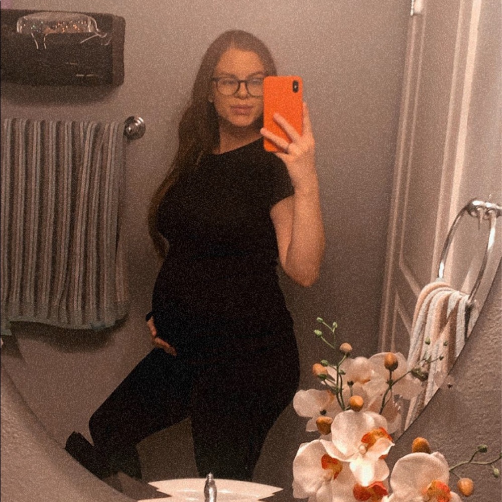 Meet your Posher, Kayla